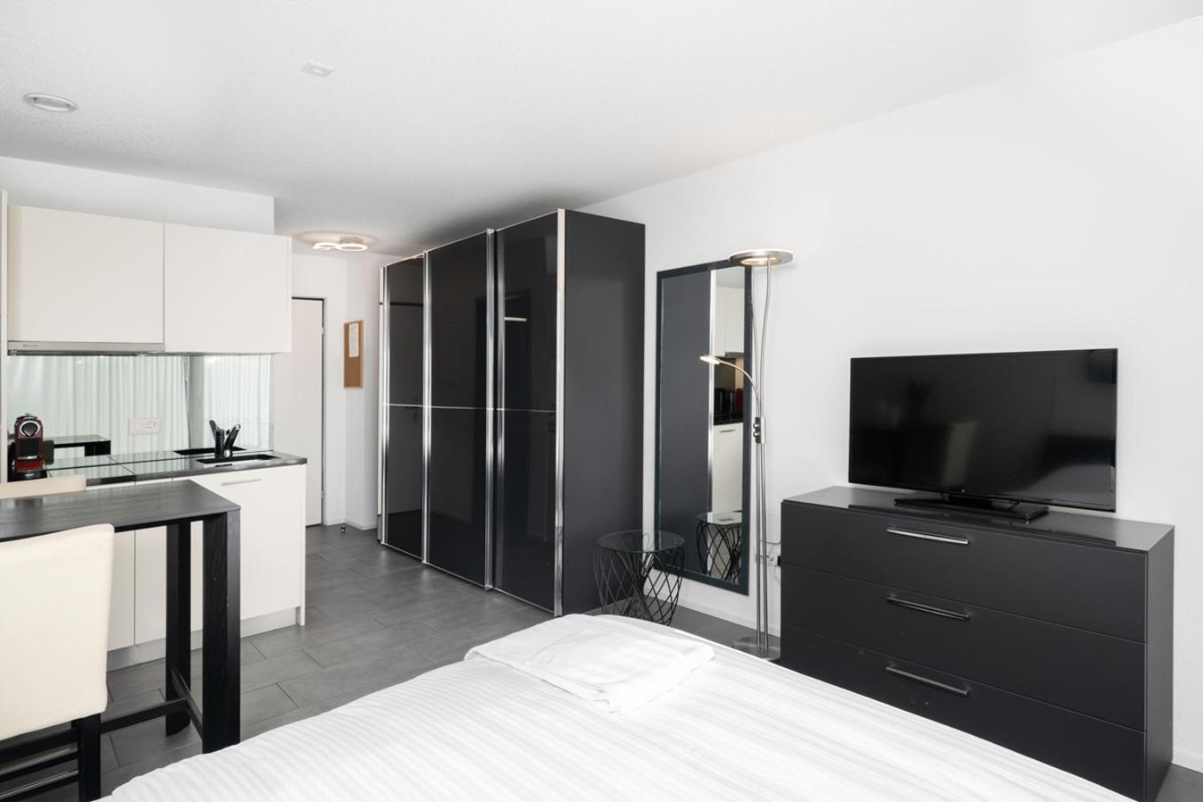Natascha Aparthotel *
